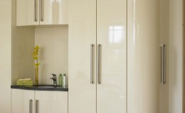 Bedroom by O&S Doors Ltd.