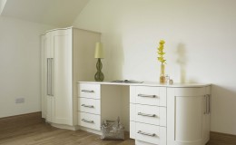 Bedroom by O&S Doors Ltd.